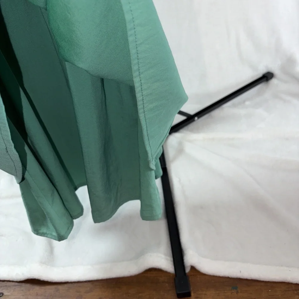 Wells Dress Emerald Green Smocked Waist‎ Halter Neck Tween Size 16 Preppy NWT